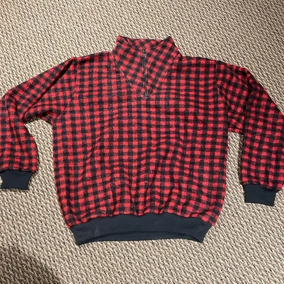 Badge Black and Red Checkered Sherpa Fleece Jacket - Picture 2 of 4